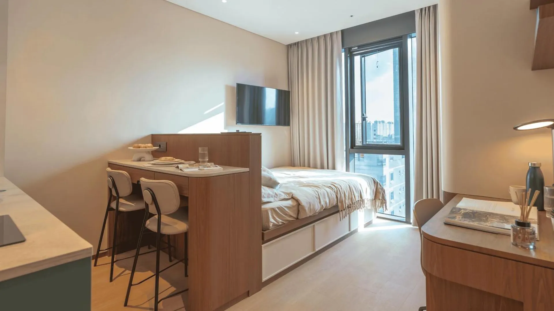 Weave Suites - Sunyu Parkside Soul